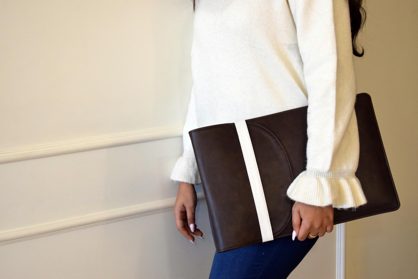 Dual-use Leather Sleeve