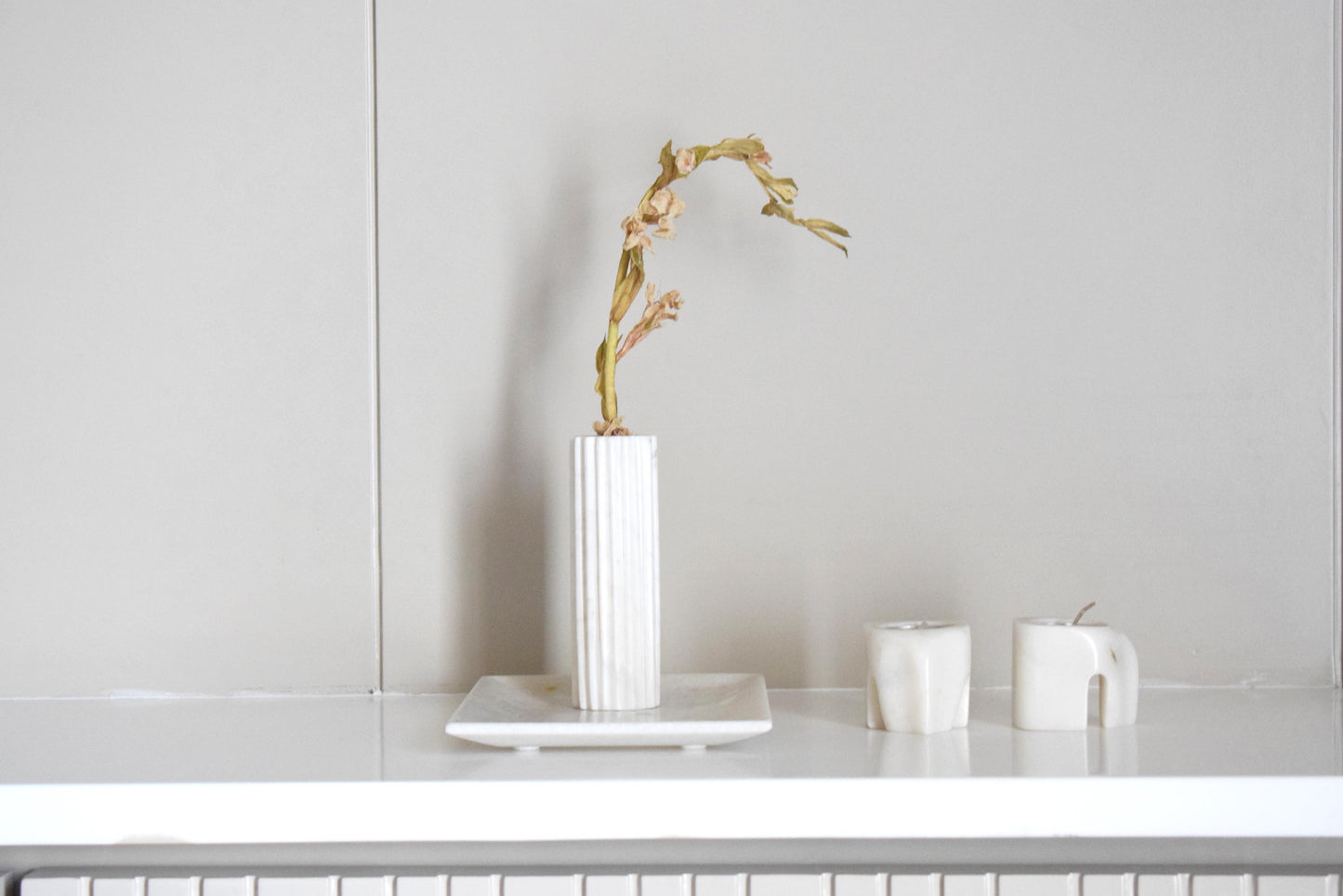 Ivory Elephant Holder- Set of 2