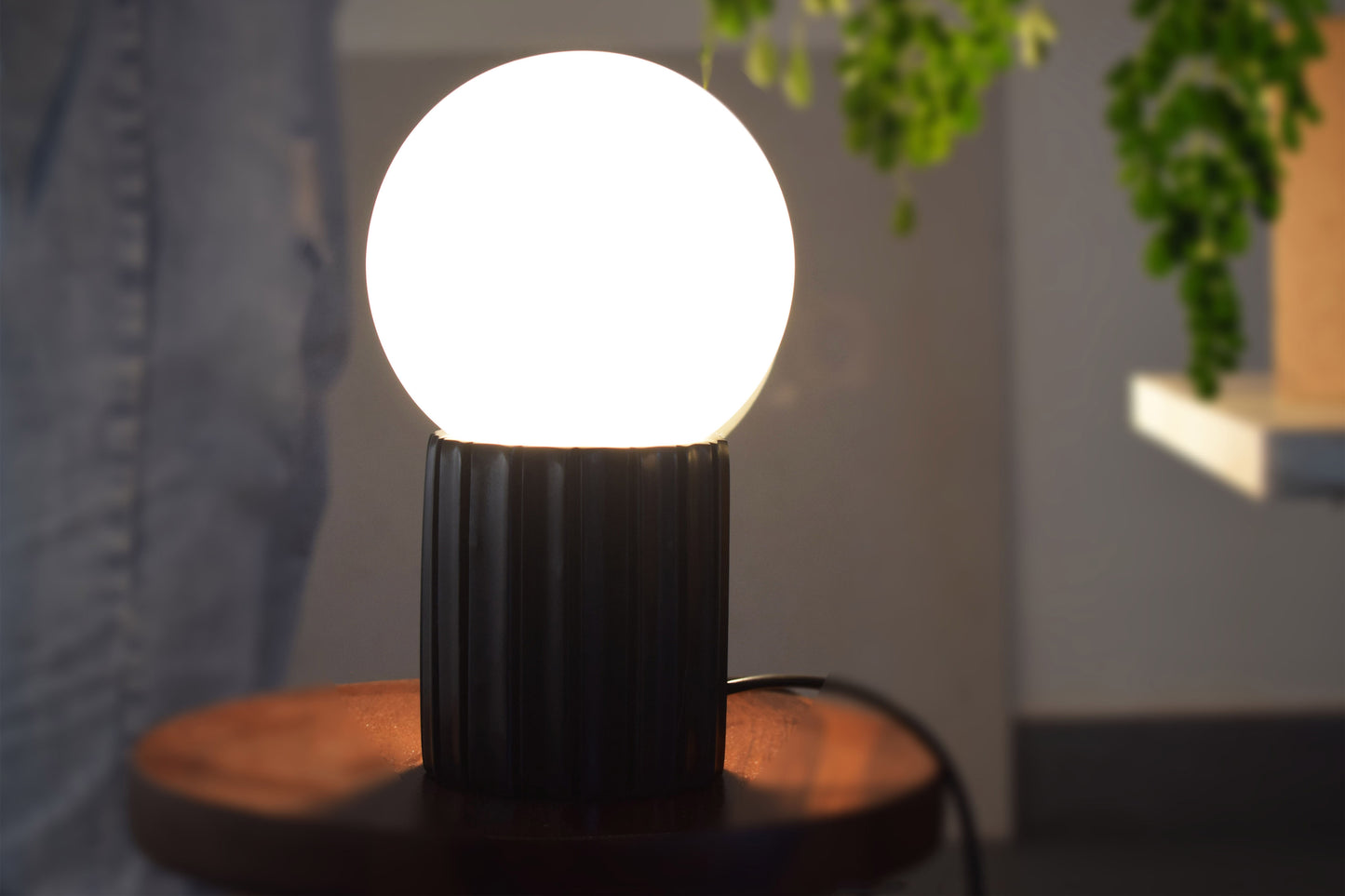 Fluted Lamp - Black