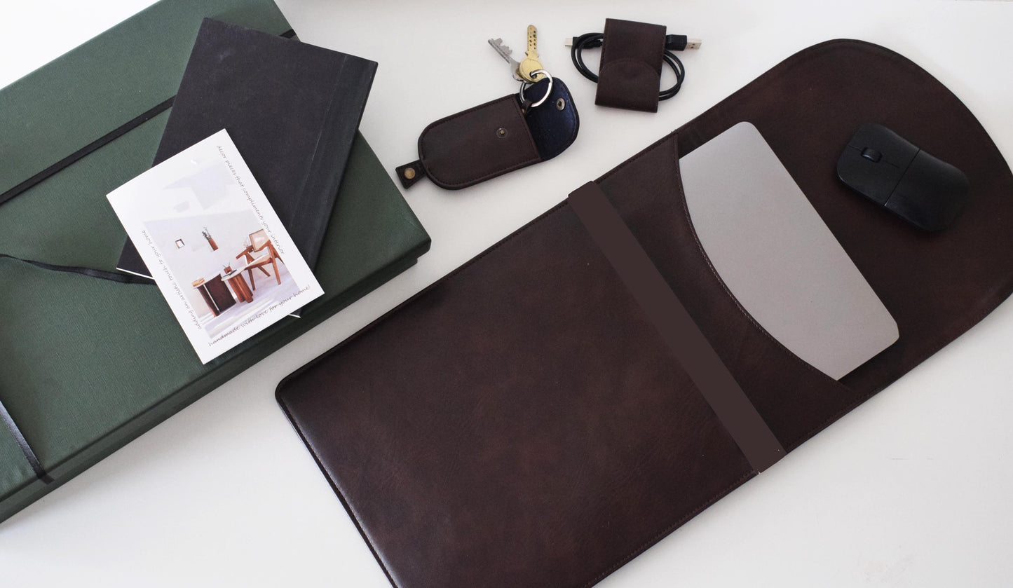 Dual-use Leather Sleeve