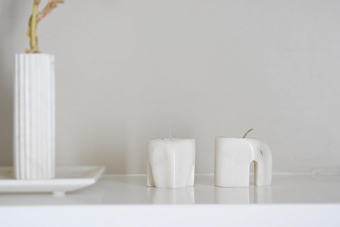 Ivory Elephant Holder- Set of 2