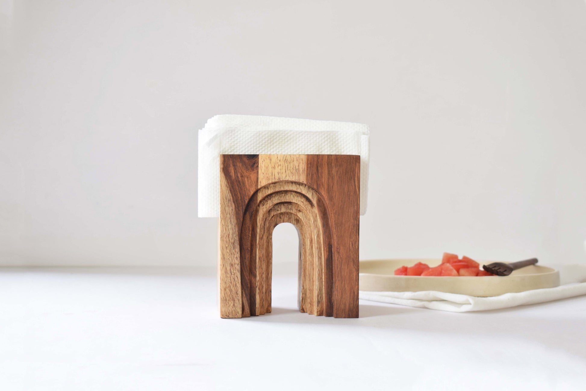 Dining decor accessory for holding tissue papers
