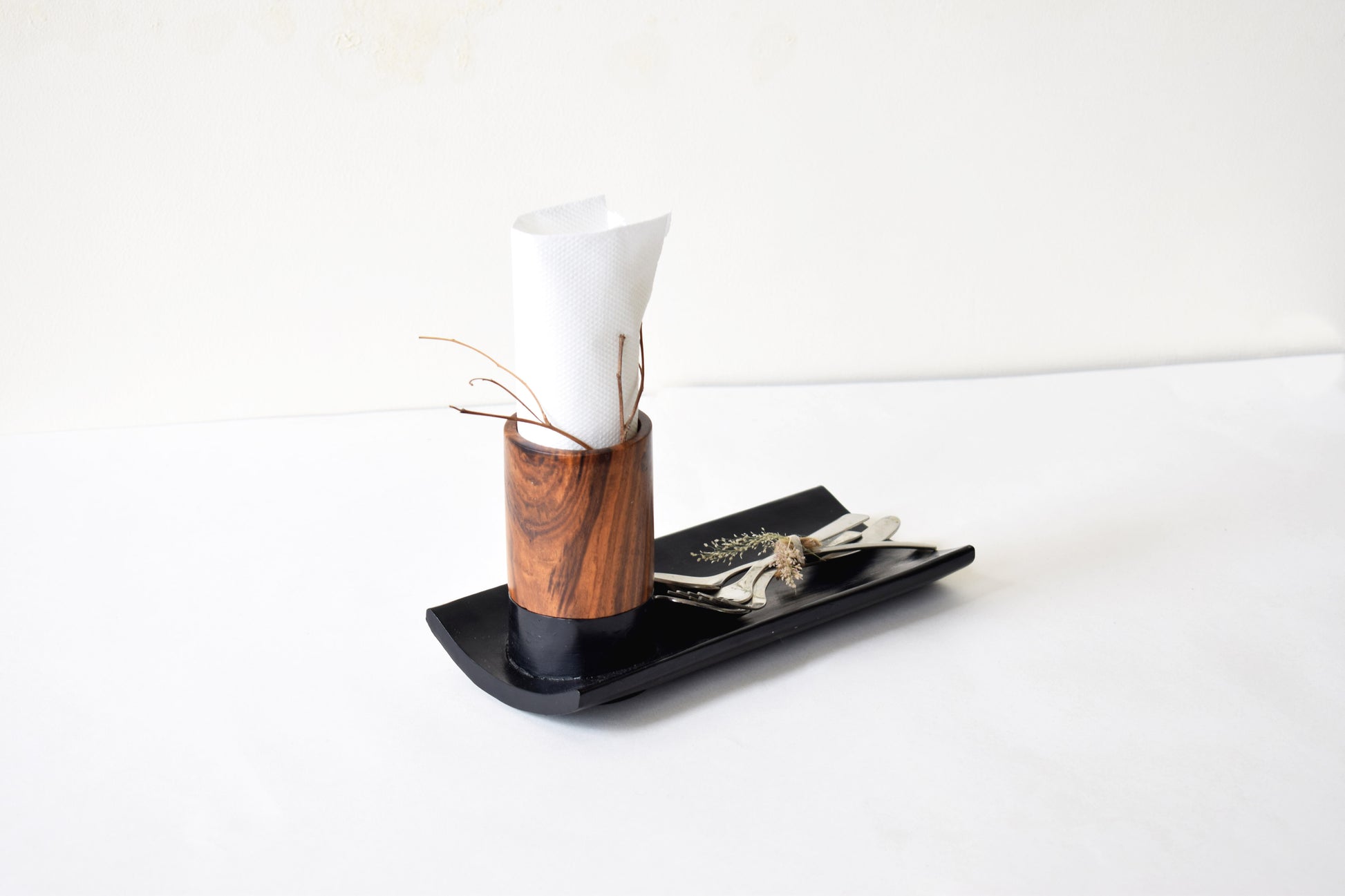 cutlery holder with napkin holder 